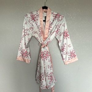 Satin pink floral robe